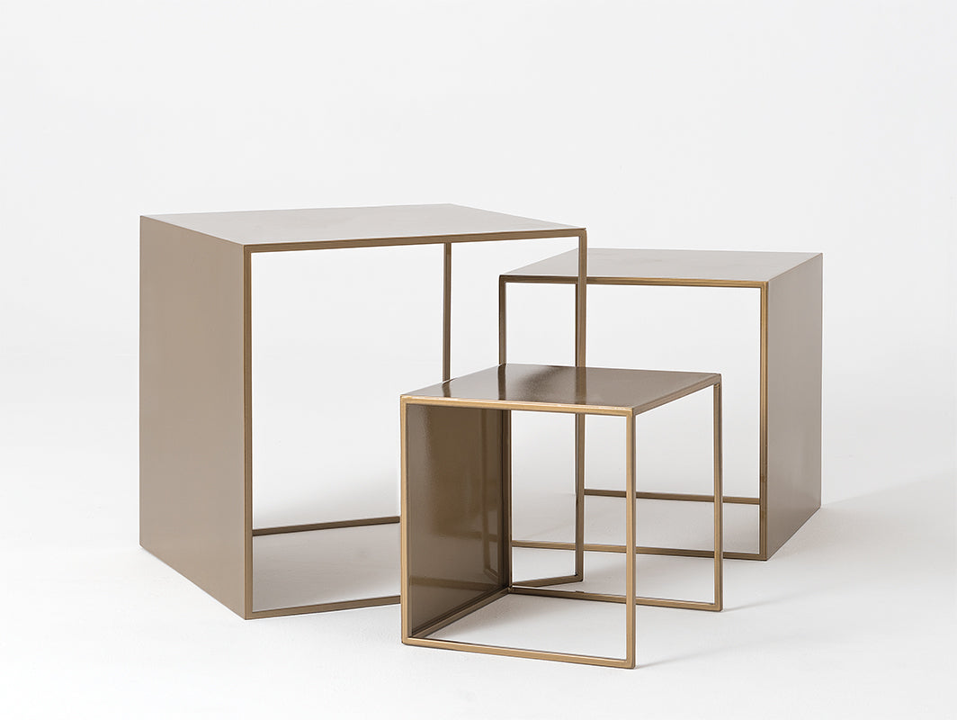 Kavos staliuko komplektas 2 WALL TRIO METAL 35x45x55 - auksinis