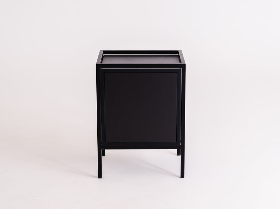 Rack SPINTELĖ JUODOS 1R1 DURYS