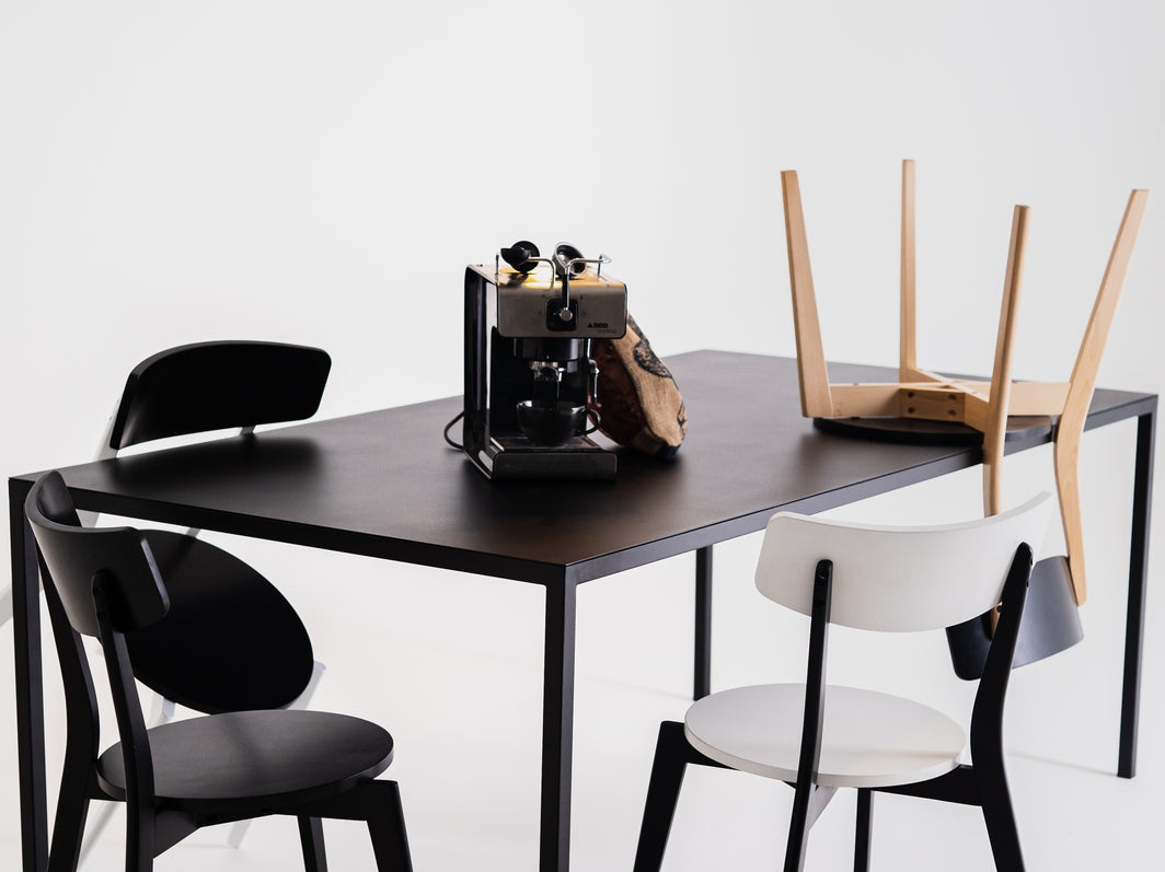 Valgomojo stalas MODERN 200 - juodas