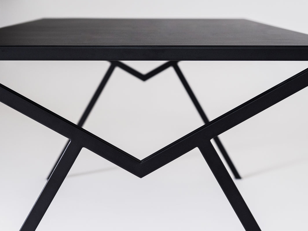 Valgomojo stalas TAVO 180 - juodas