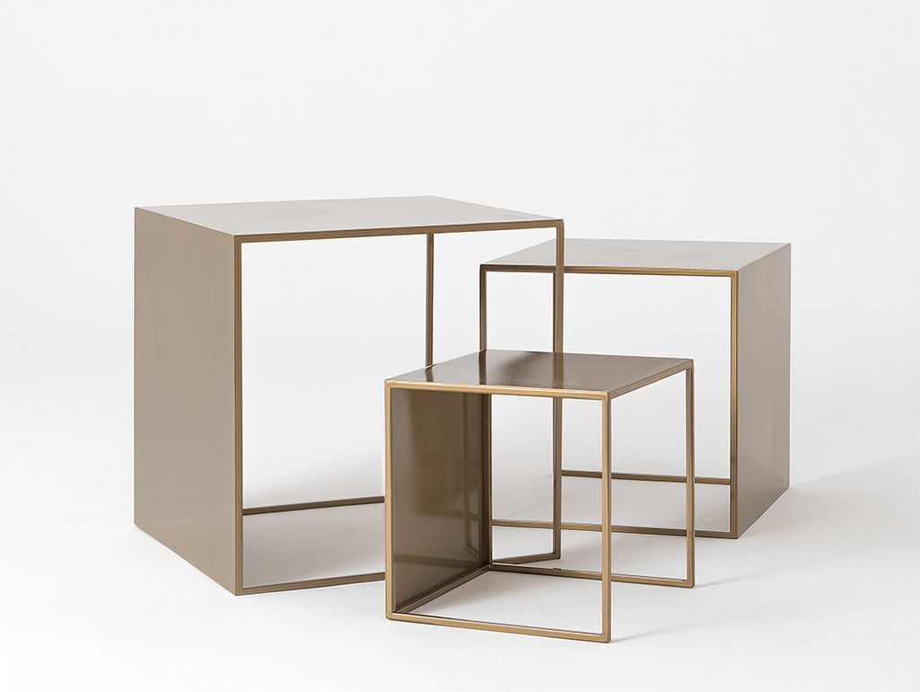 Kavos staliuko komplektas 2 WALL TRIO METAL 35x45x55 - auksinis