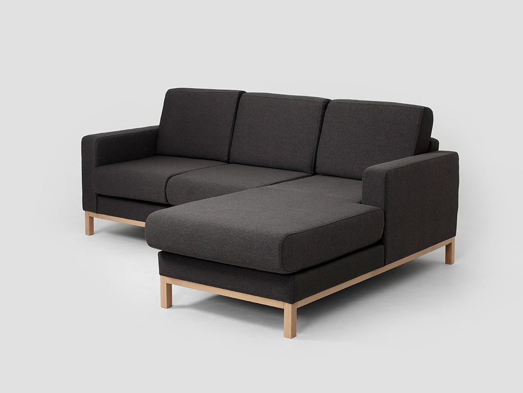Kampinė sofa su šezlongu 2 vietų SCANDIC R - anglies(et95), natūrali