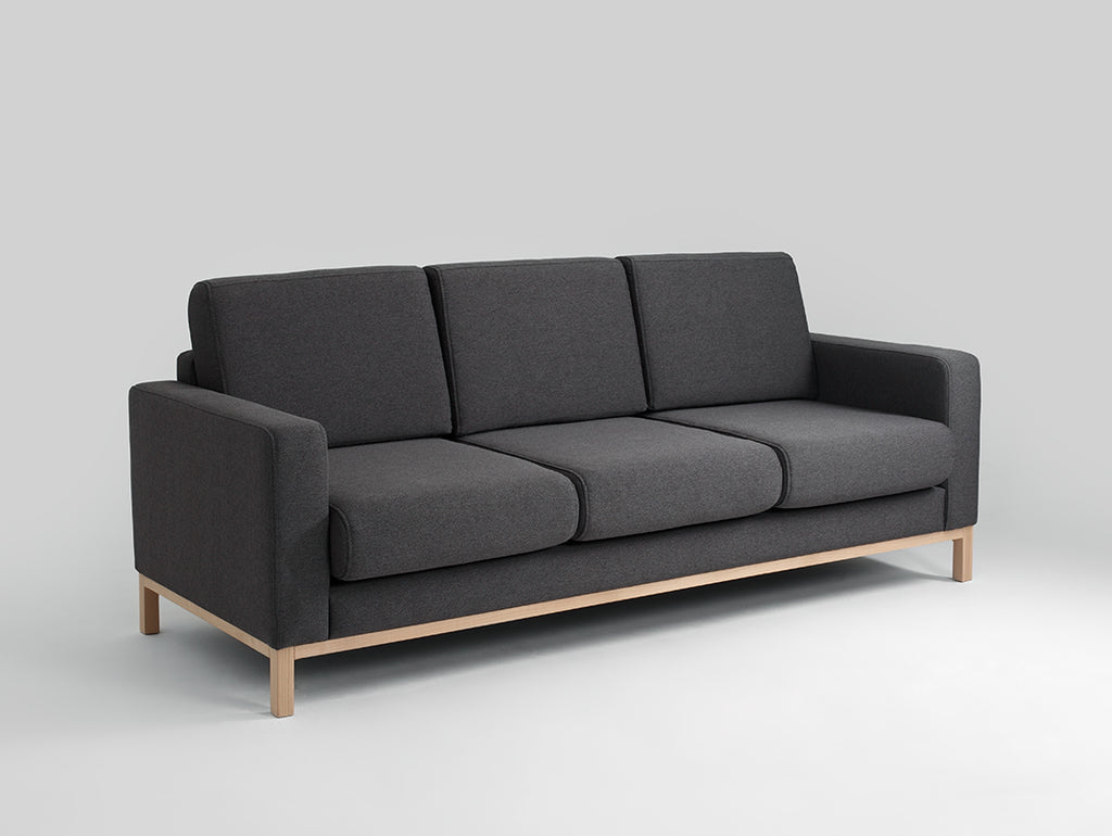 Trivietė sofa SCANDIC - anglis(et95), natūrali