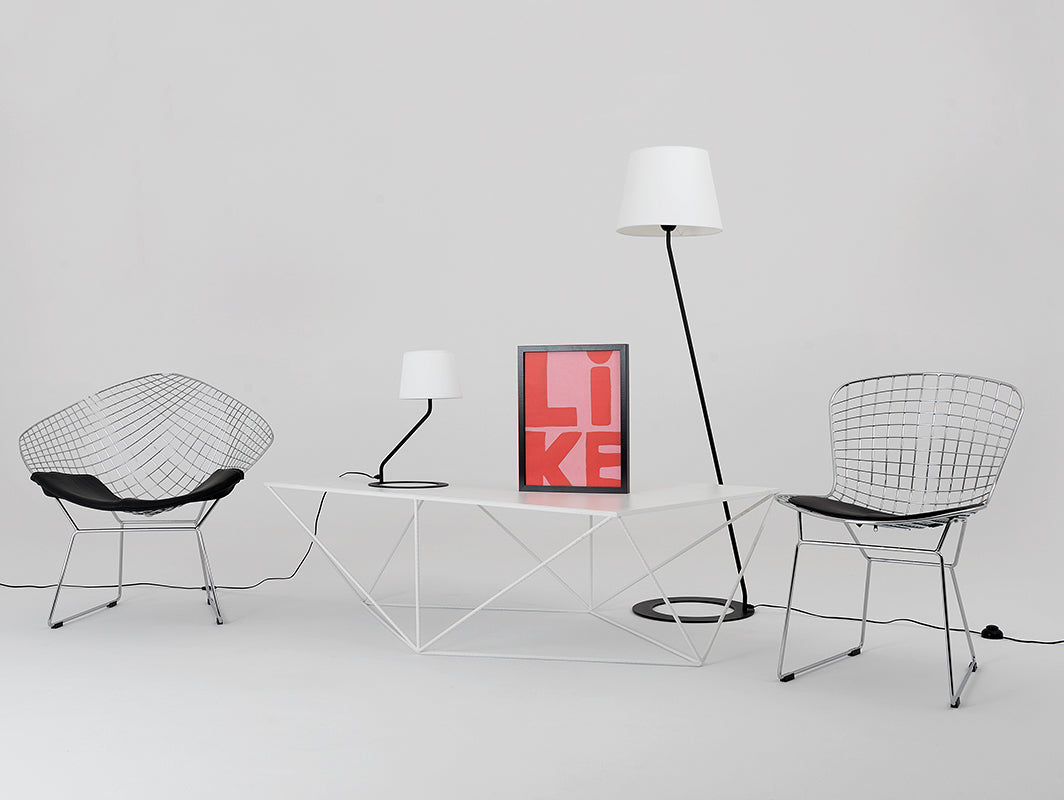 Stalinis šviestuvas SHADE TABLE- baltas gaubtas, juodas