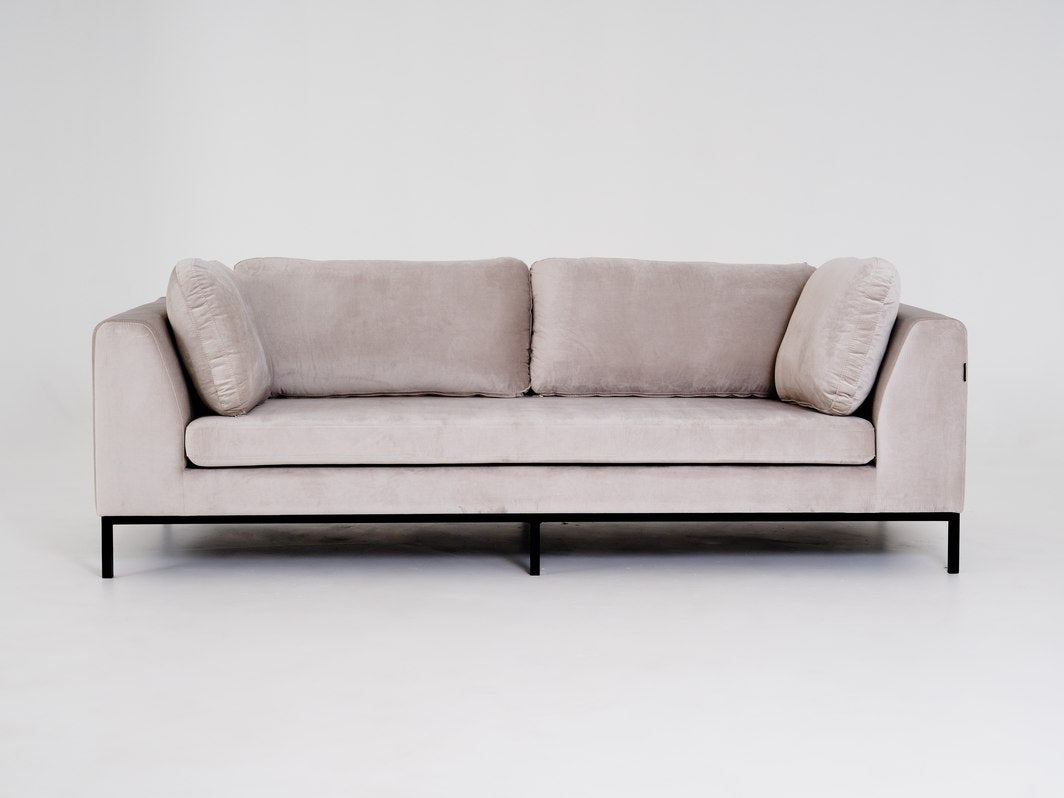 Trivietė sofa AMBIENT - kokosinė(rv21), juoda