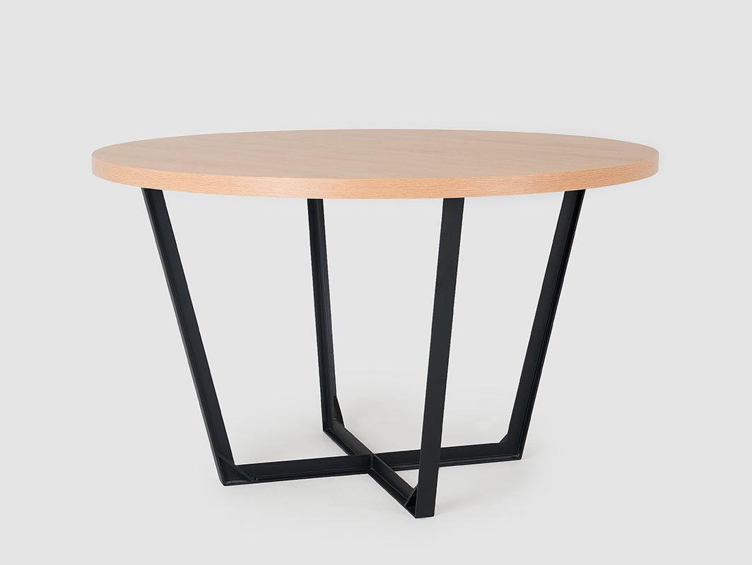 MAPLE BASIC 90 valgomojo stalas - ąžuolo spalva, juodas