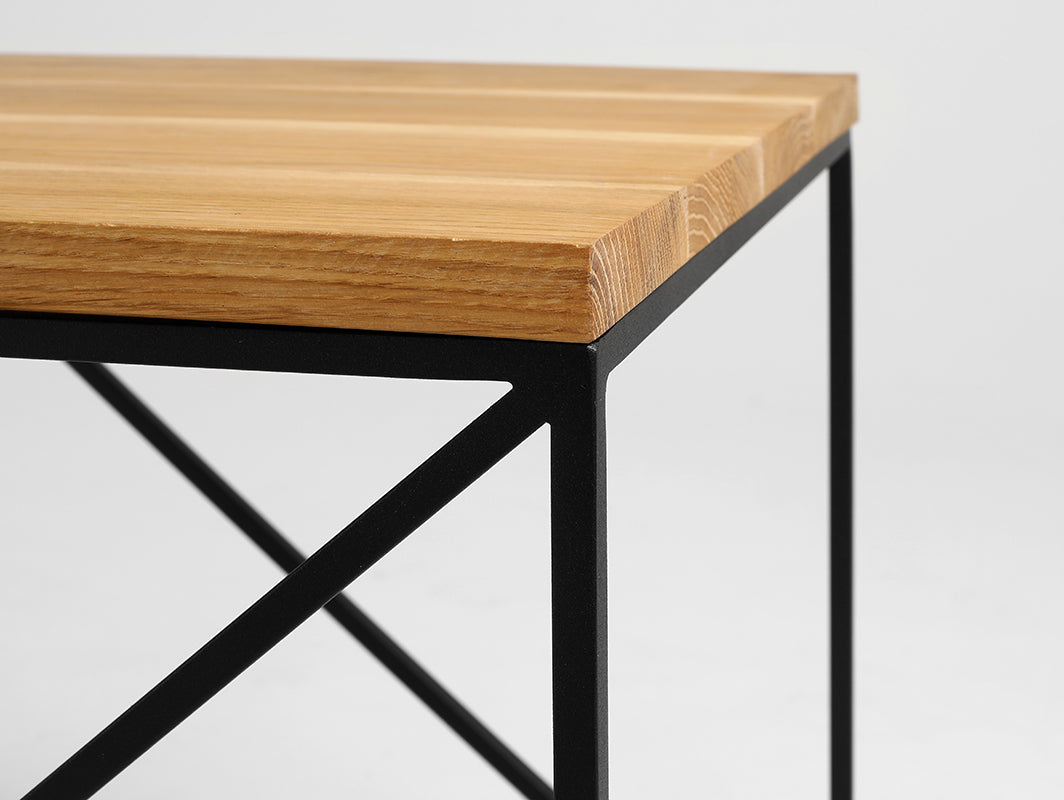 Šoninis staliukas MEMO SOLID WOOD 50 - ąžuolas, juodas